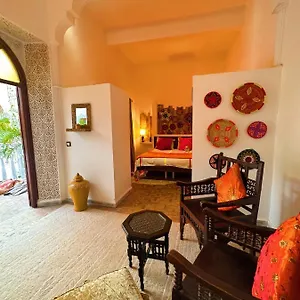 https://aux-terrasses-dessaouira.essaouirahotels.net